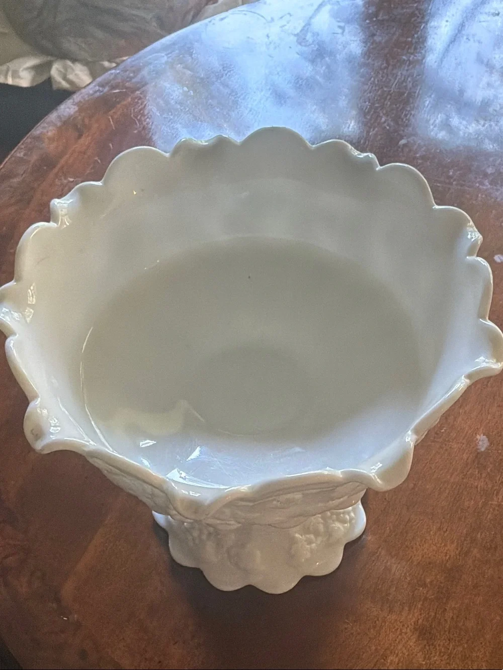 Source Unknown White Scalloped Pedestal Serving Bowl